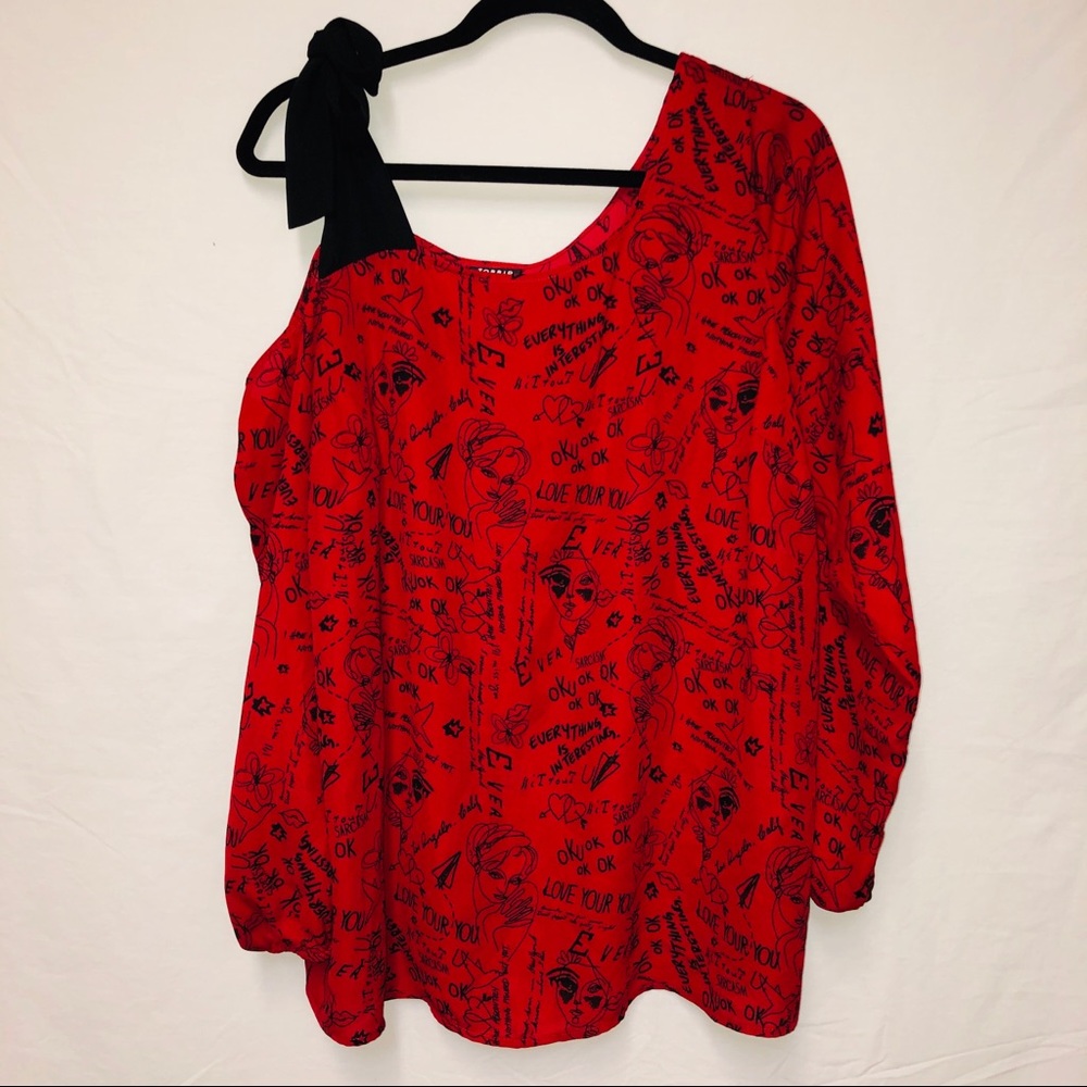 Torrid off-the-shoulder Top (size 1)